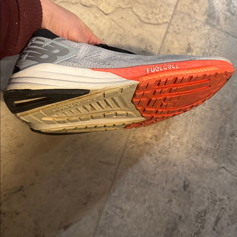 New Balance Light Gray and Bright Orange Sneakers Fuelcell soles - Picture 5 of 6
